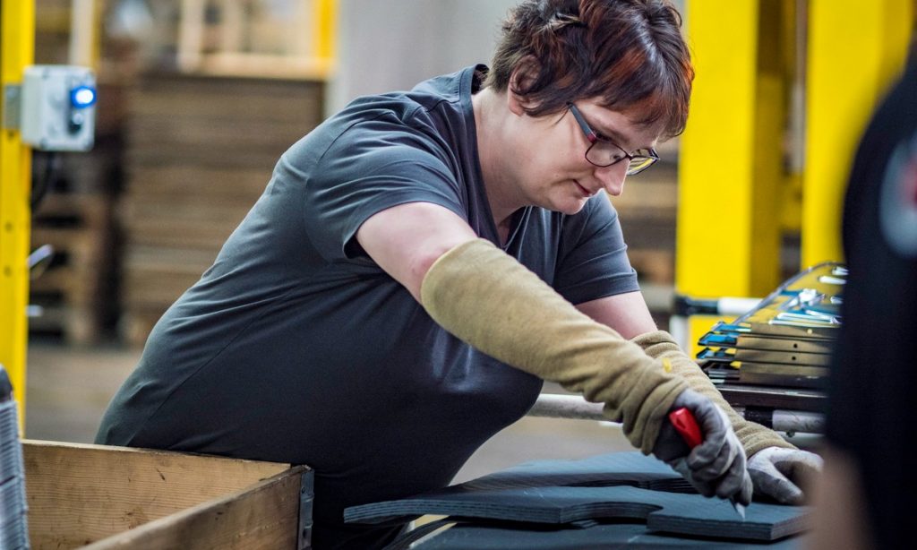 Difference between a box cutter and a utility knife